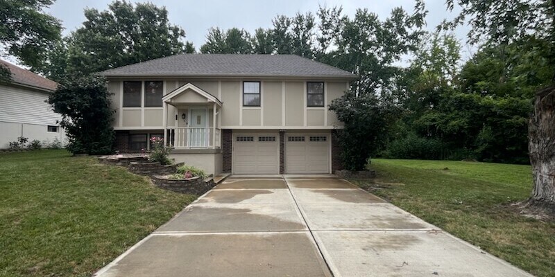 Primary Photo - Romey Park Home