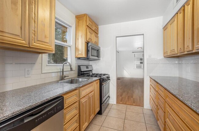Foto del edificio - 4038 Cherokee Ave