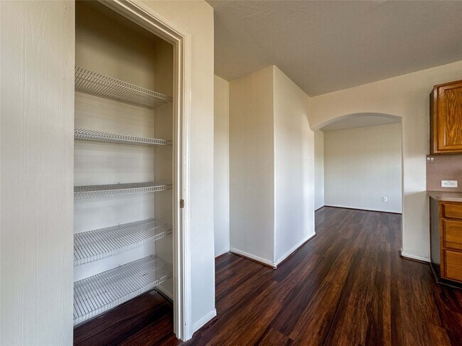 Foto del edificio - 4119 Knollwick Ct