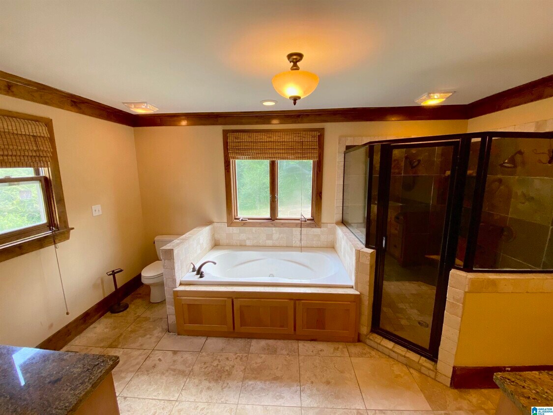 Foto principal - 1200 Hueytown Rd