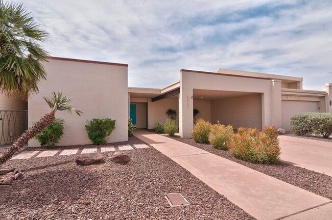 Foto del edificio - Nice Scottsdale Townhouse 2 bed 2 bath!