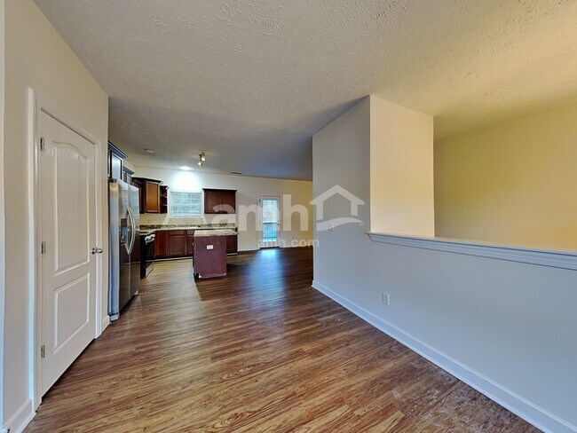 Foto del edificio - 1409 Napa Pt W