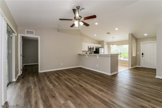 Foto del edificio - 2906 38th St W