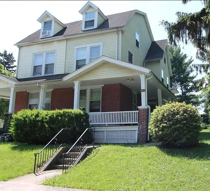 Primary Photo - 1432 1st Ave