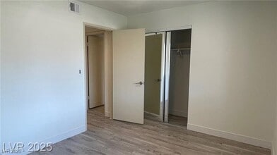 Building Photo - 1701 E Katie Ave