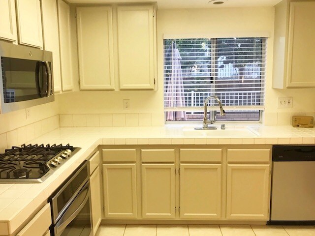 Foto del edificio - 24412 Biltmore Ln