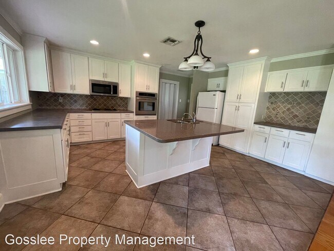 Foto del edificio - 3 br, 2 bath House - 313 Levin Lane