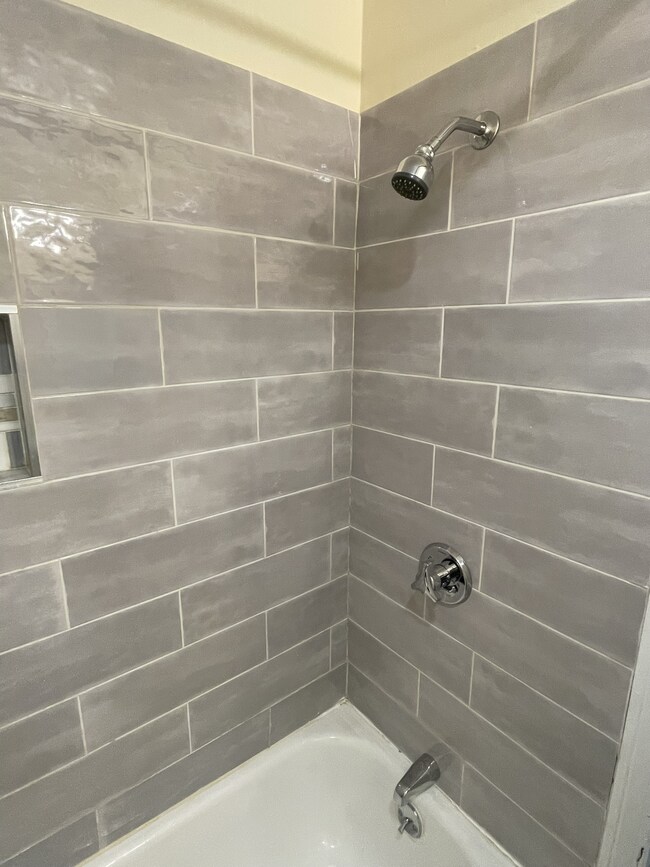 Foto del edificio - 884 Huntington Ave