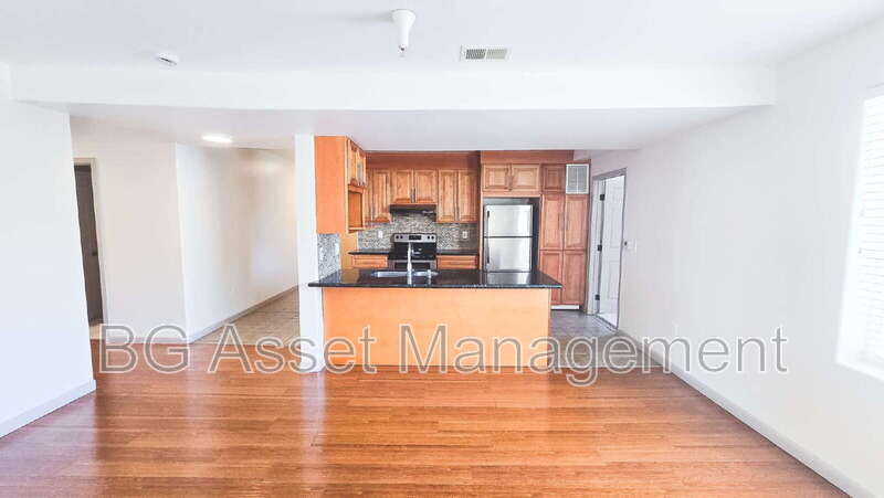 Photo - 1459 MacArthur Blvd