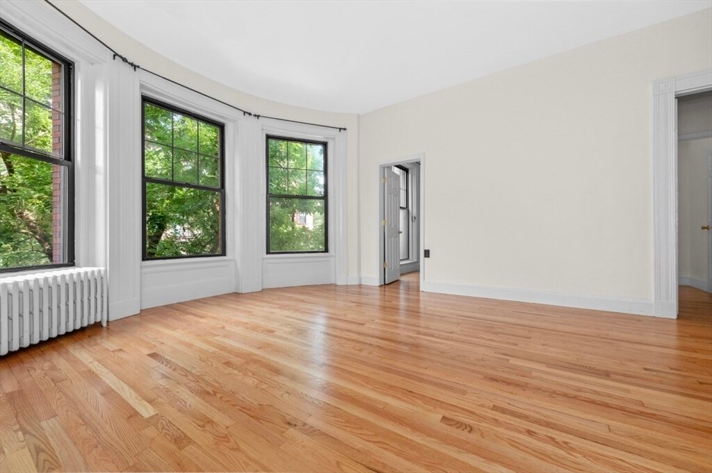 Primary Photo - 501 Beacon St
