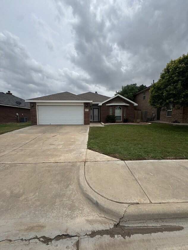 Foto principal - House Located Minutes From W. Loop 289 Acc...