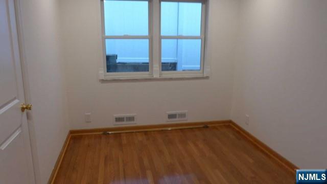 Foto del edificio - 469 Westview Ave