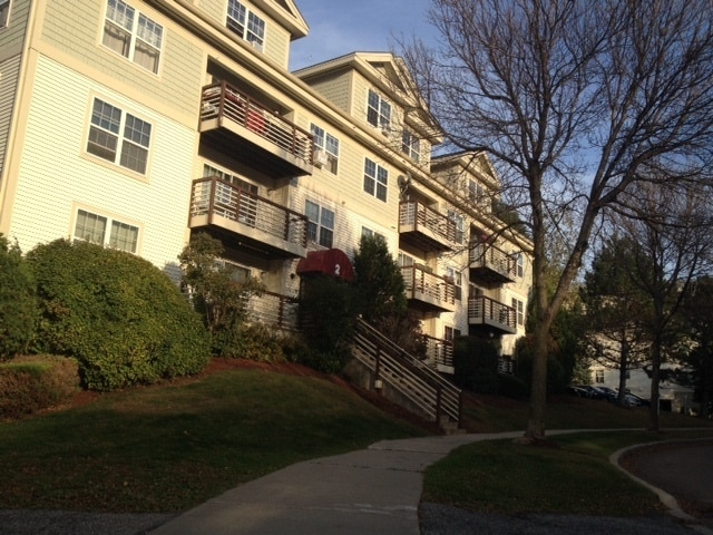 Building Photo - 131 Hildred Dr