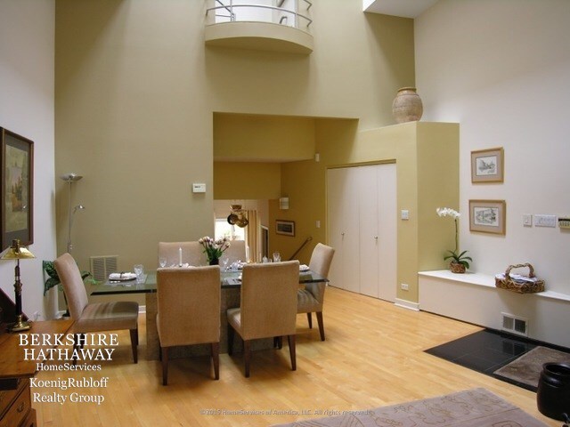 Foto del edificio - 1639 N Hermitage Ave