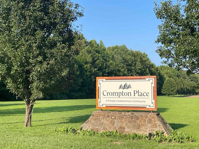 Building Photo - 1772 6th Crompton Square