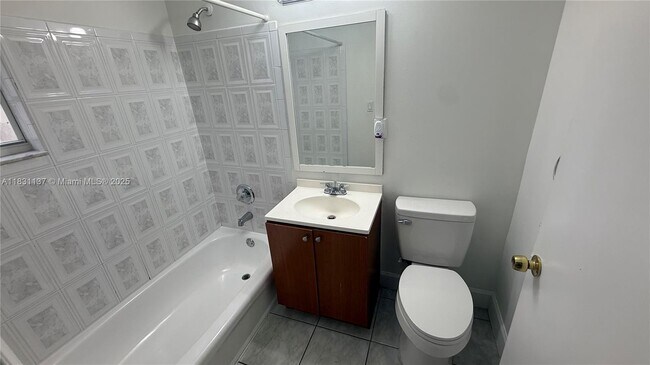 Foto del edificio - 14180 NW 22nd Ave