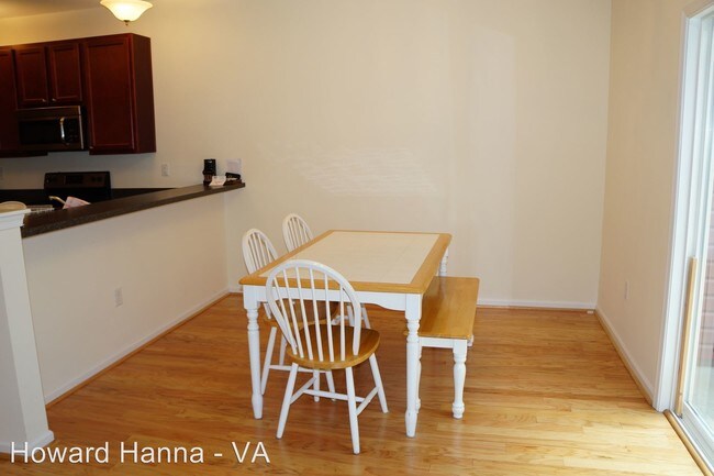 Foto del edificio - 2 br, 2.5 bath House - 2524 Leytonstone Drive