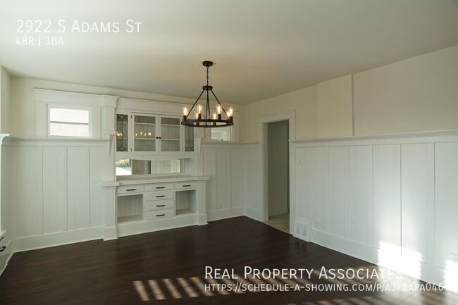 Foto del edificio - 2922 S Adams St