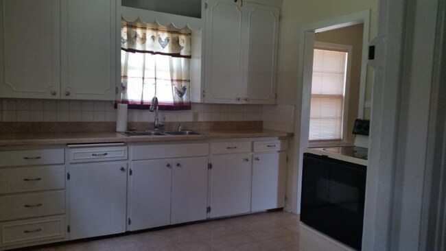 Foto del edificio - 807 S Crestway St