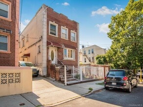 Building Photo - 4312 Carpenter Ave
