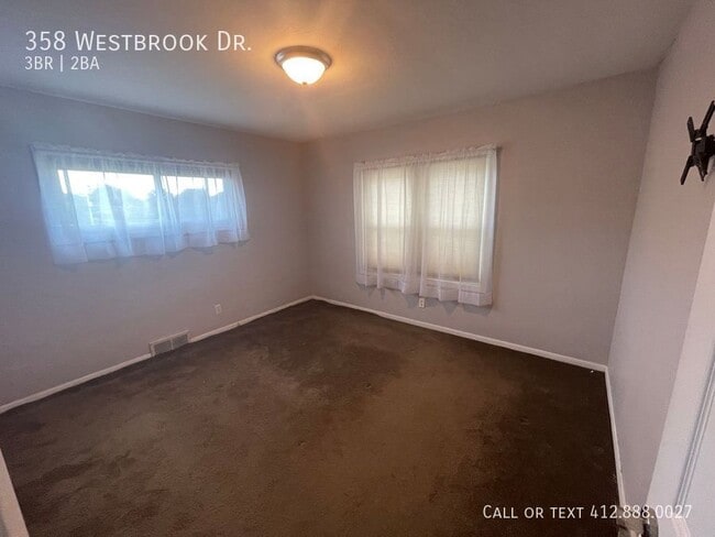 Foto del edificio - 358 Westbrook Dr