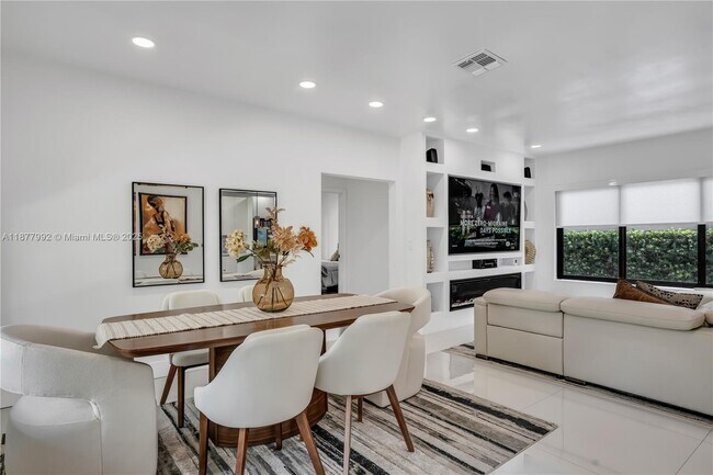 Foto del edificio - 2484 SW 25th St