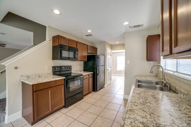 Foto del edificio - 7739 Alverstone Way