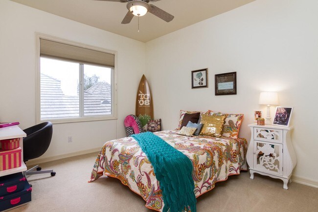 Foto del edificio - 2514 Montecito Ave