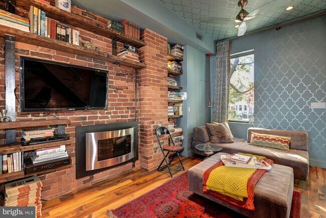 Foto del edificio - 1621 New Jersey Ave NW