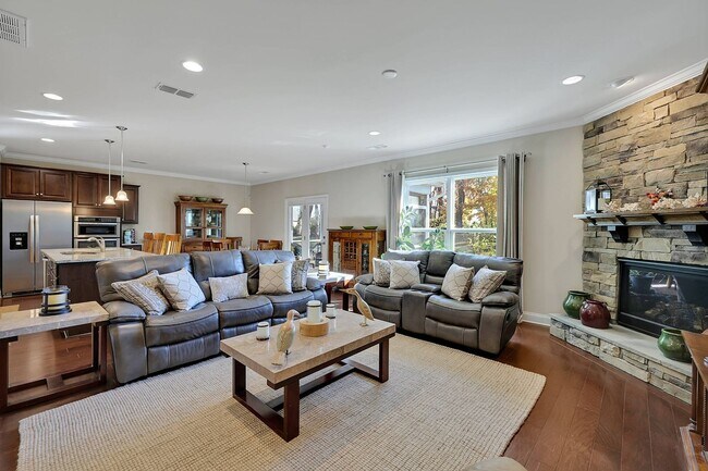 Building Photo - Sparkling clean 4 bedroom home in Spring H...