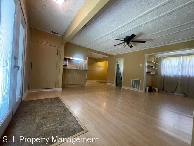 Building Photo - 2 br, 1 bath House - 108 Stockton