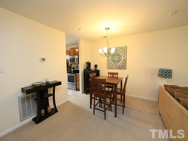 Building Photo - 21 Georgetown, Durham, NC  27705