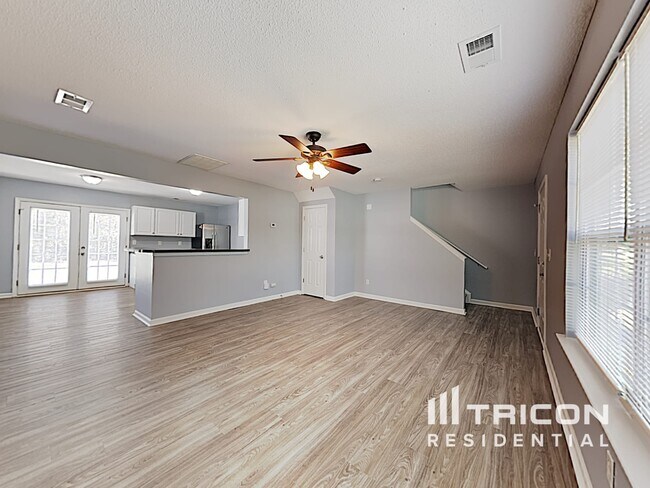Foto del edificio - 200 E Lake Trail