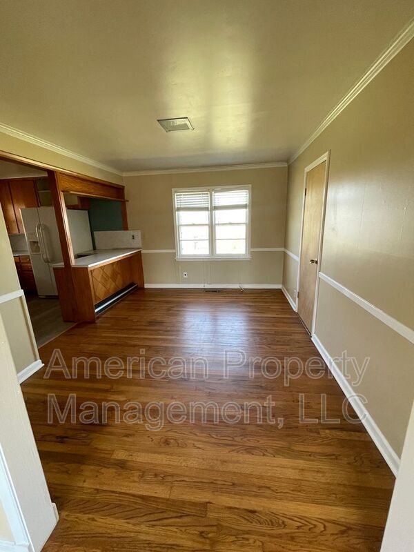 Foto del edificio - 4409 E 21st Pl