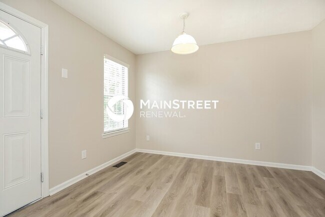 Building Photo - 4 Bedroom Pet-Friendly Home in Hermitage, ...