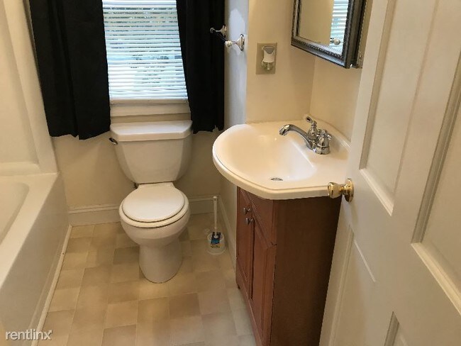 Foto del edificio - 2 br, 1 bath Apartment - 321 William St