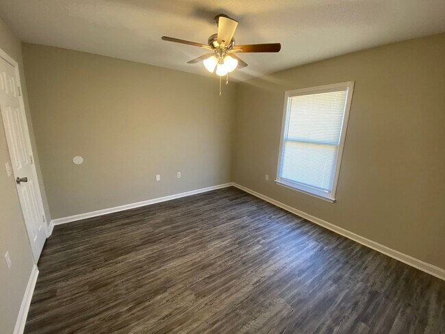 Foto del edificio - 230 Lanier Drive #45
