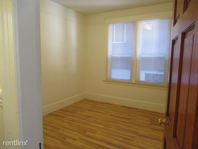 Building Photo - 1 br, 1 bath Apartment - 370 Green Street