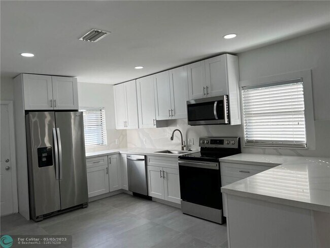 Foto del edificio - 78 NW 52nd St