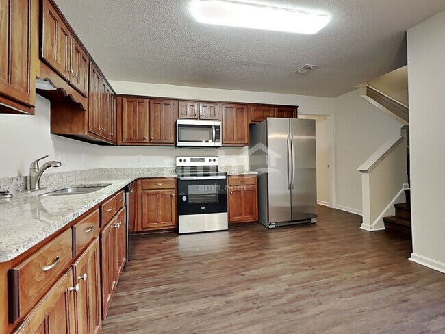 Foto del edificio - 1900 Roy Dr