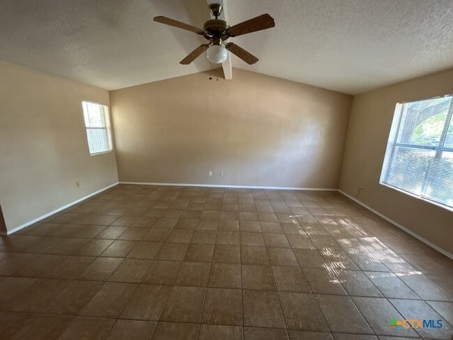 Foto del edificio - 4403 Jana Dr