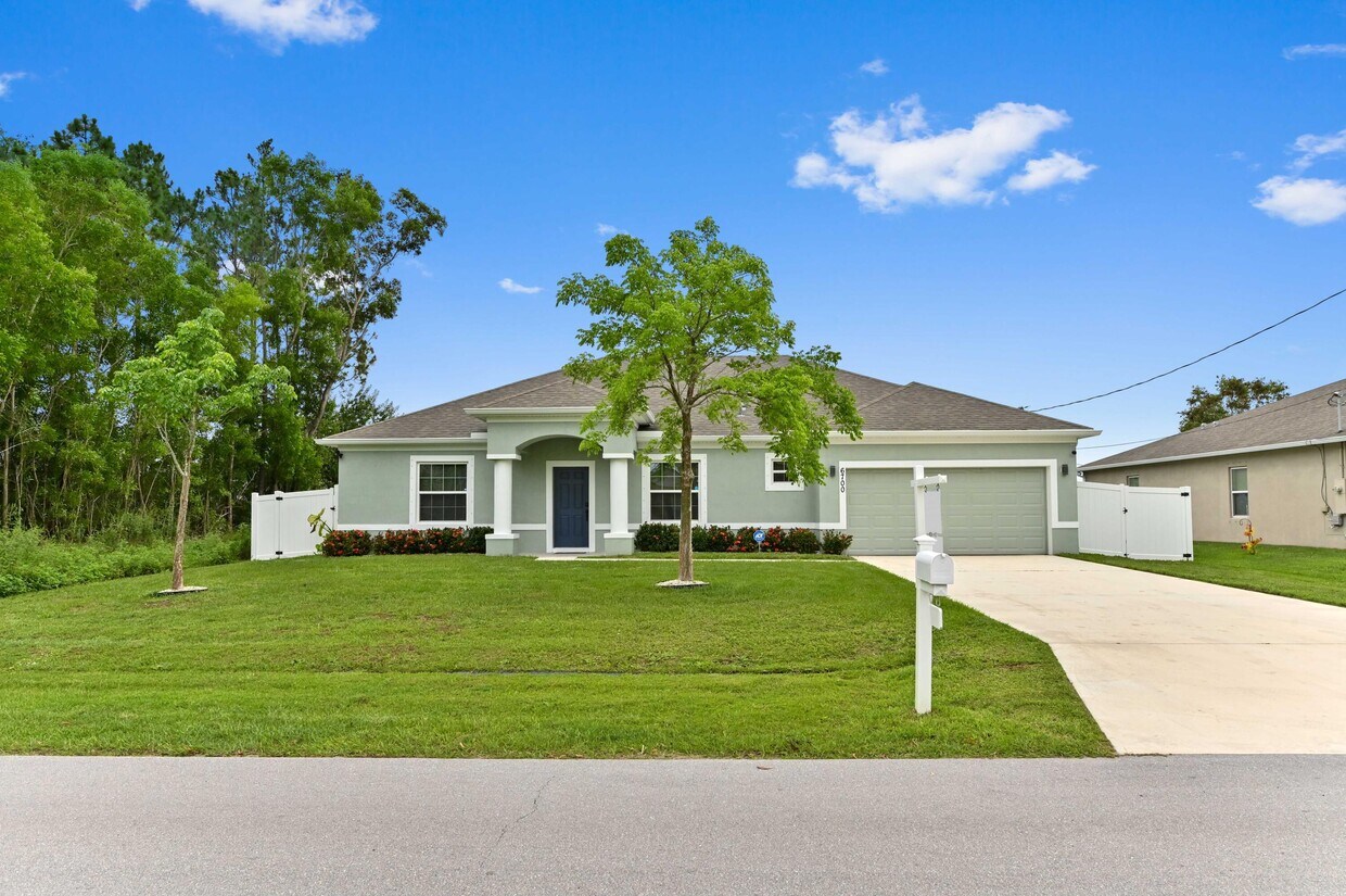 Foto principal - 6700 NW Omega Rd