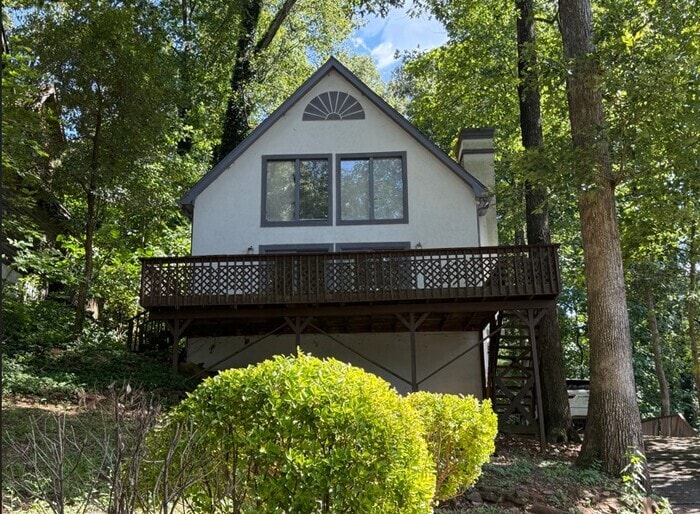 Primary Photo - 8439 Lake Dr