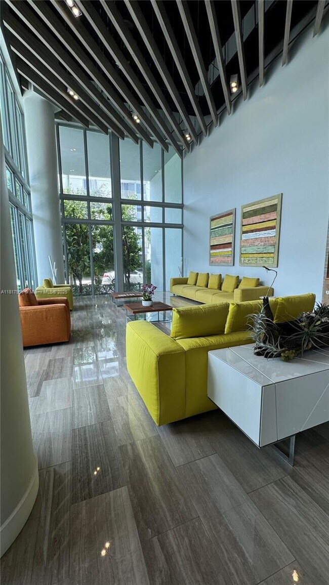 Foto del edificio - 1600 SW 1st Ave