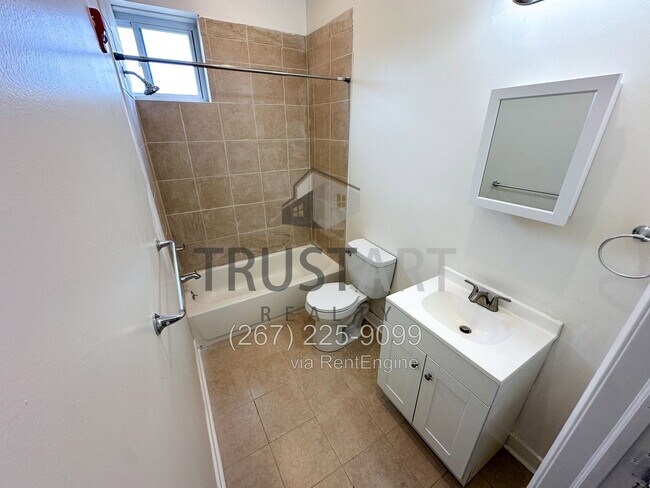 Building Photo - 2431 N 26th St