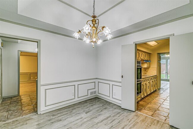Building Photo - 4001 Garrison Pl