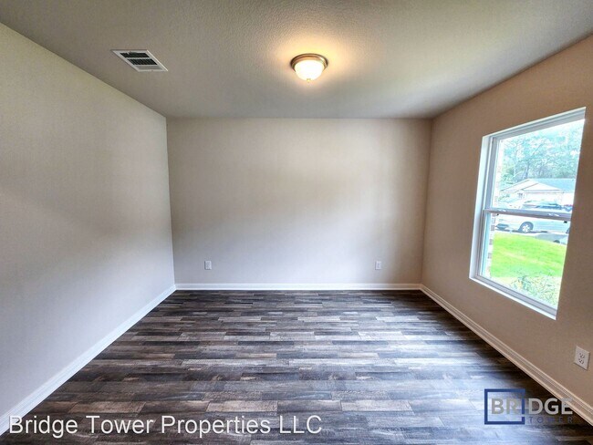 Building Photo - 4 br, 2.5 bath House - 10083 Cerritos Drive