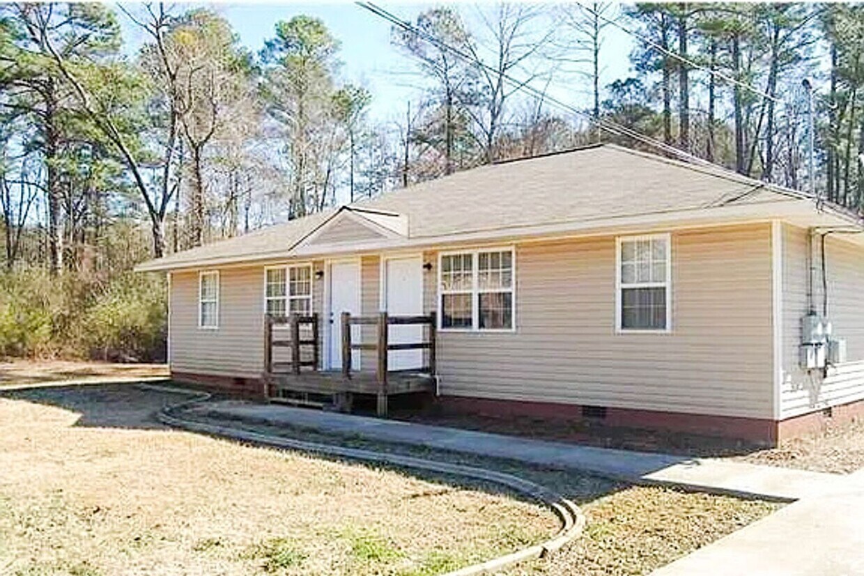 Foto principal - 668 Gardner Dr SE