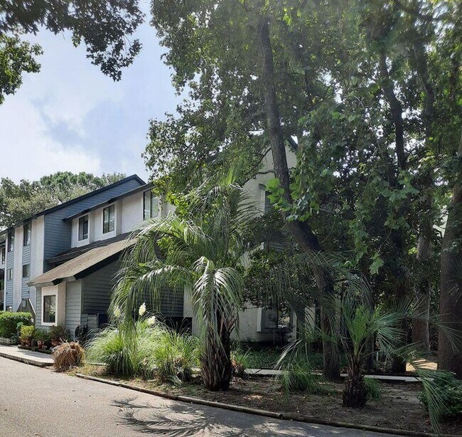 Foto del edificio - 1151 Shadow Lake Cir