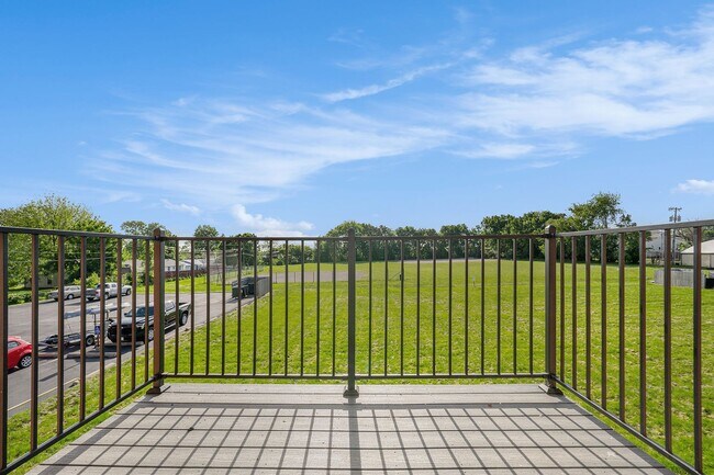 Foto del edificio - Blue Springs Apartments 2bed/1bath